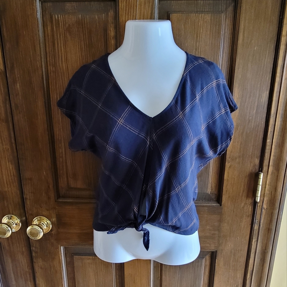 Originality Sz XS Navy and Orange Crop Top P2P 21 L 11
